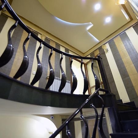 Skyline Hotel Yerevan Exterior foto