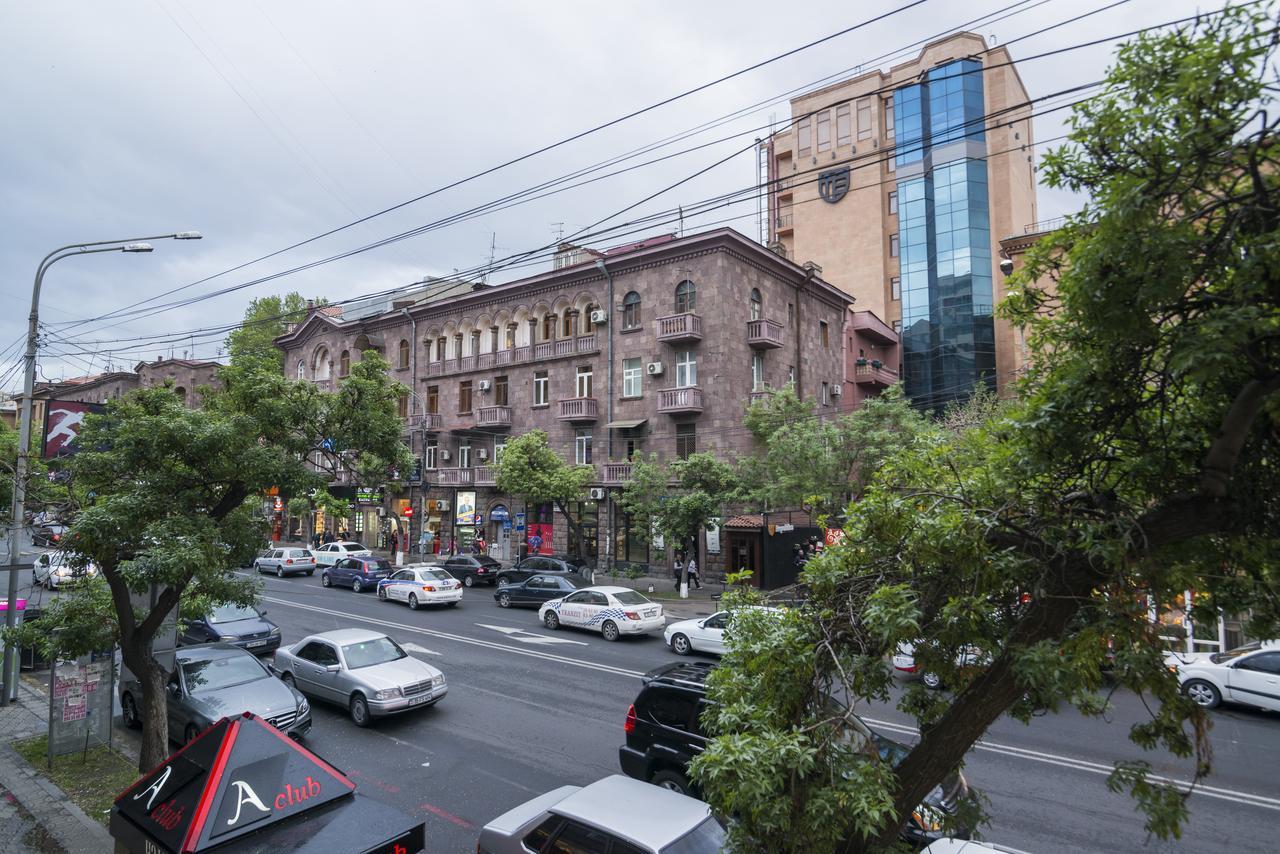 Skyline Hotel Yerevan Exterior foto